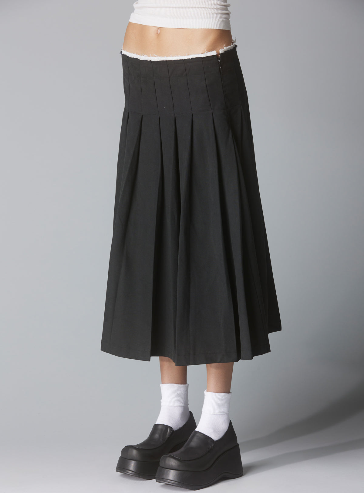 Cinth Skirt - UNIF Clothing|New Arrivals