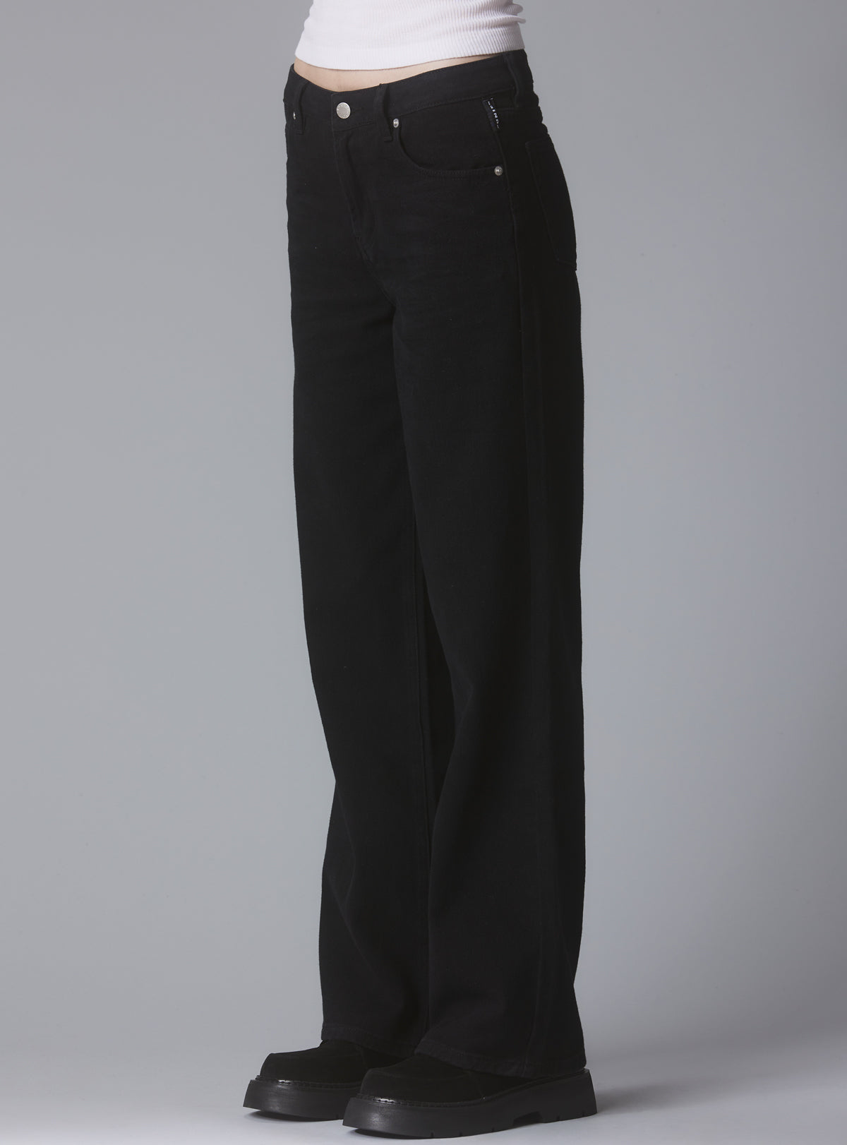 Z Jean - UNIF Clothing