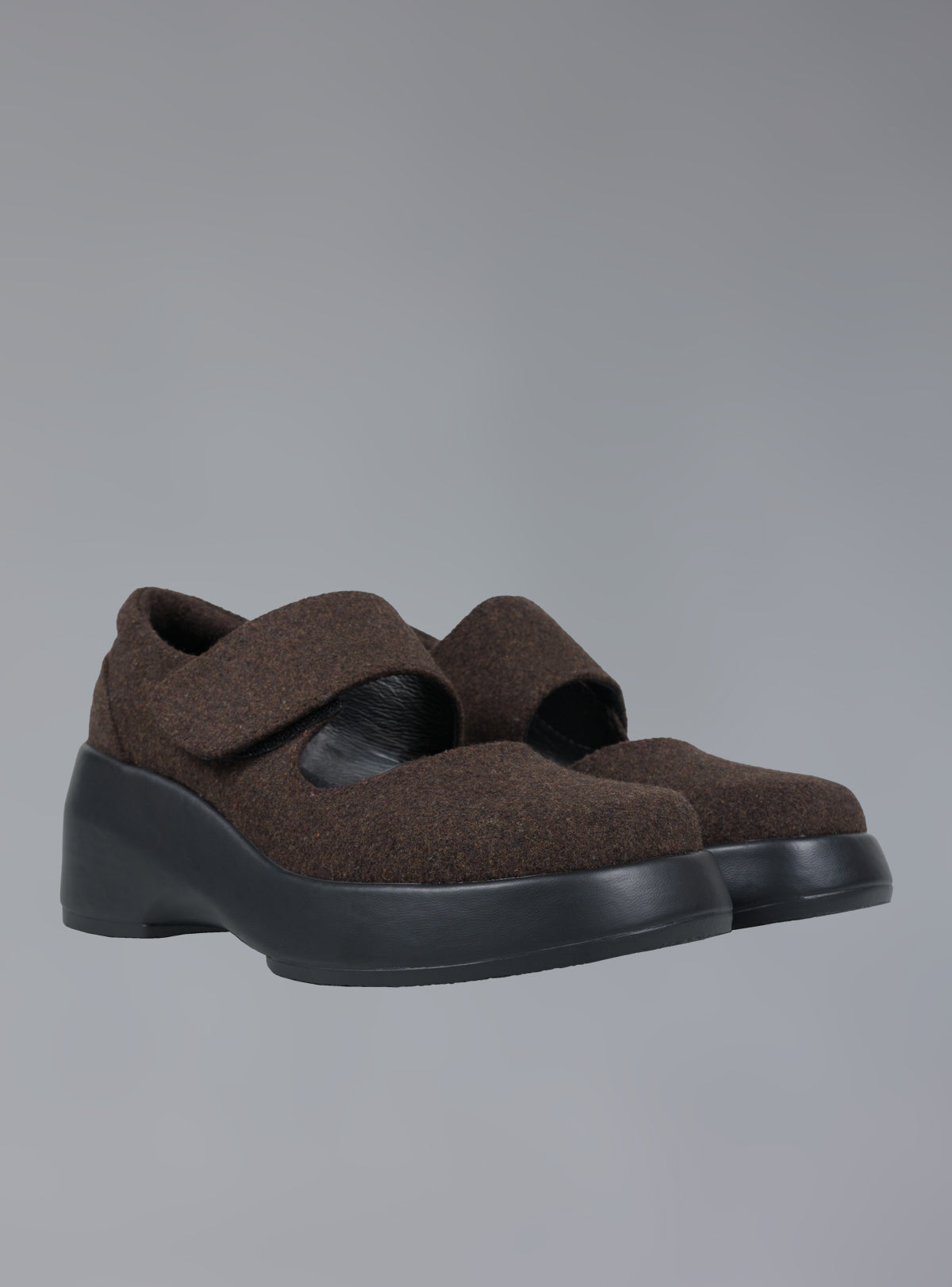 Felt Platform Sandal In Brown - UNIF Shoes|New Arrivals