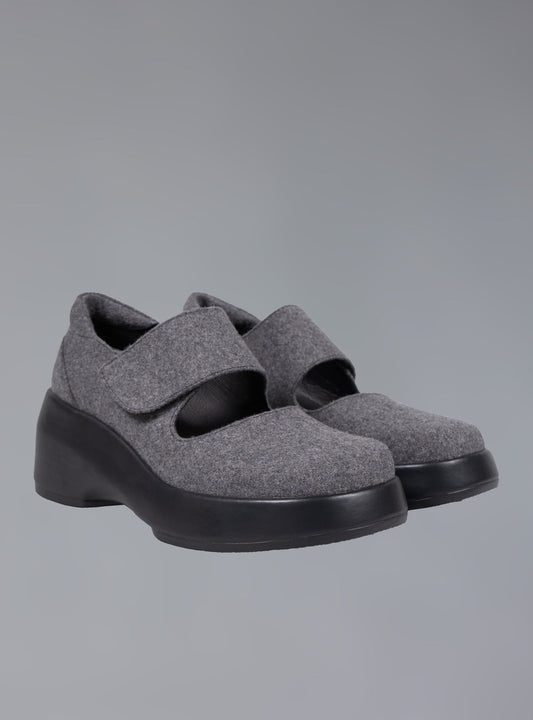 Felt Platform Sandal In Grey - UNIF Shoes