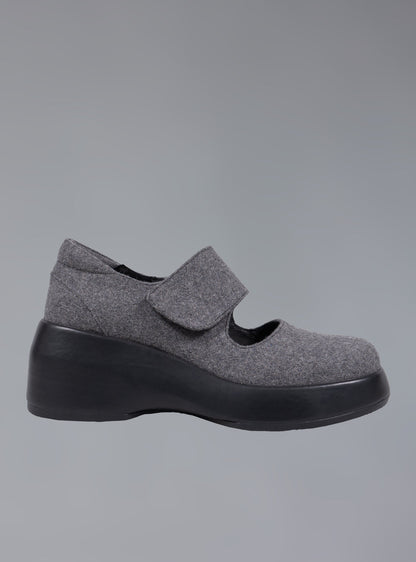 Felt Platform Sandal In Grey - UNIF Shoes