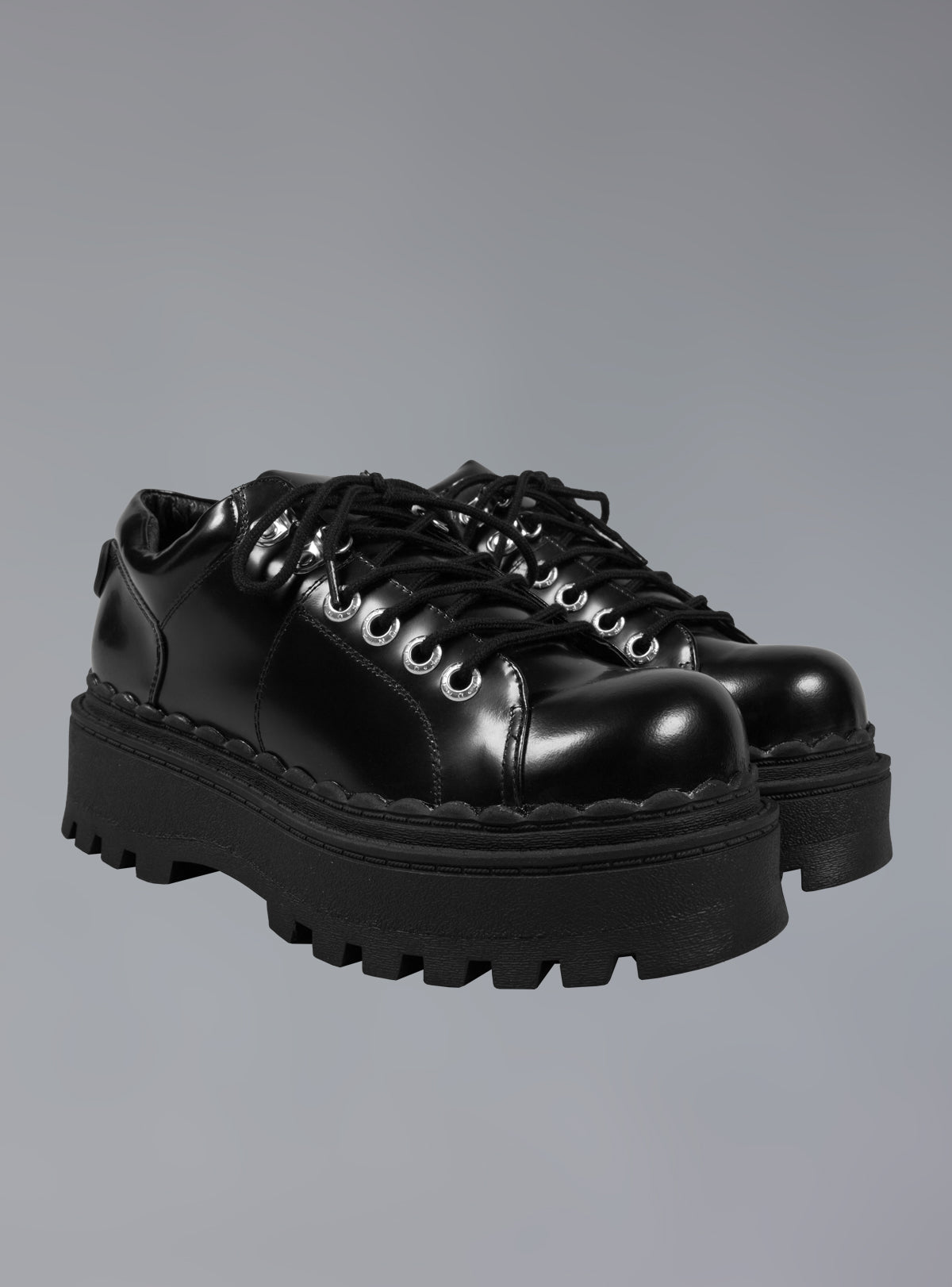 Low Top Leather Chunky Platform Boot in - UNIF Shoes