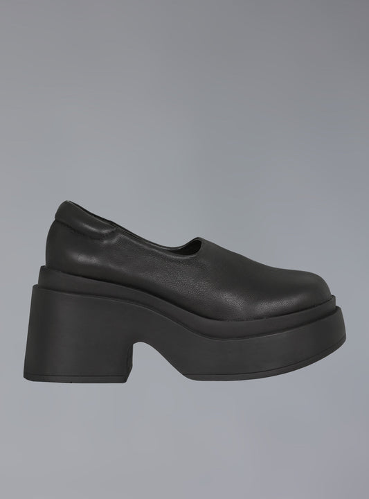 Platform Slip On Shoes in 90s Style - UNIF Shoes