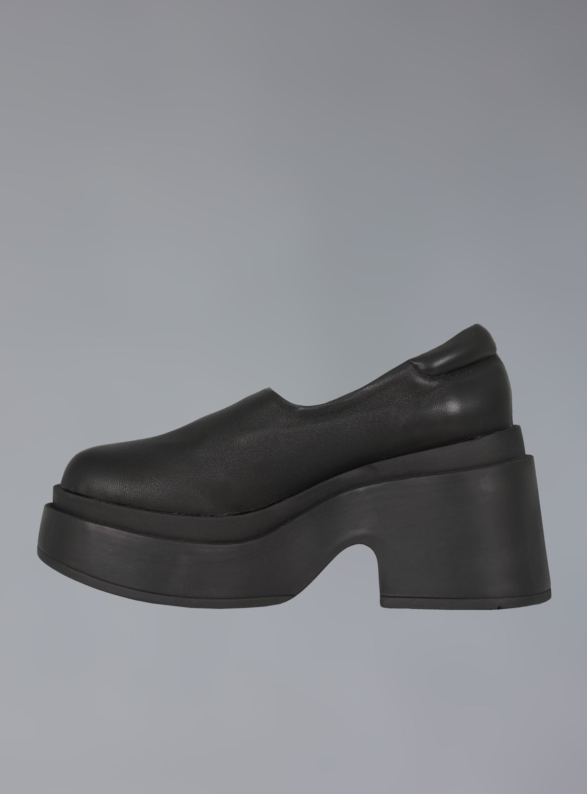 Platform Slip On Shoes in 90s Style - UNIF Shoes