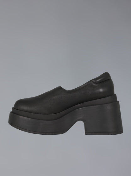 Platform Slip On Shoes in 90s Style - UNIF Shoes