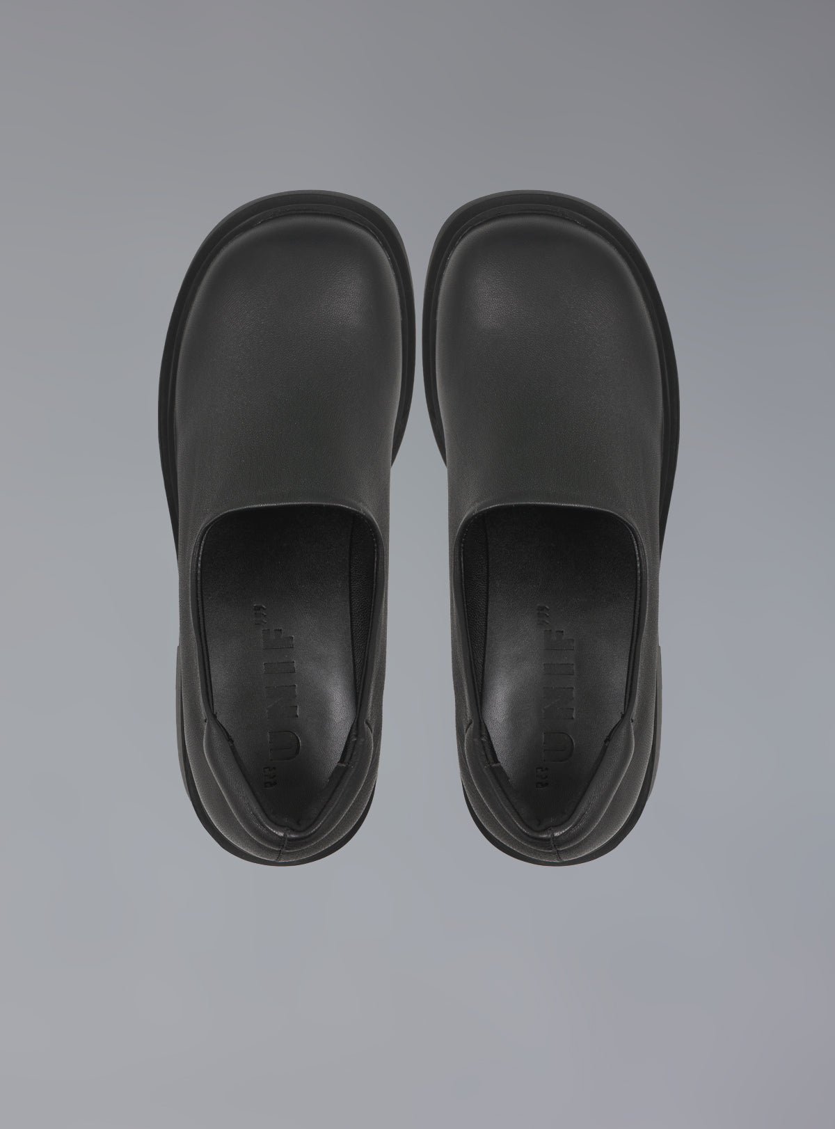 Platform Slip On Shoes in 90s Style - UNIF Shoes