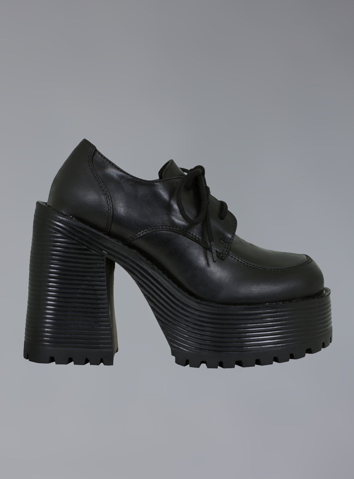 Des Shoe - UNIF Shoes