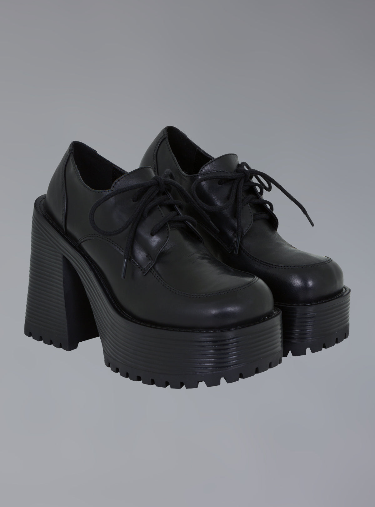 Des Shoe - UNIF Shoes