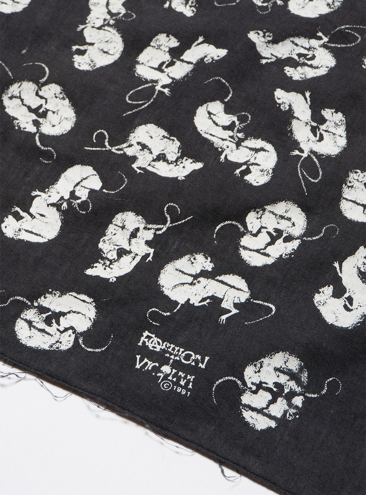 Vintage Fashion Victim Rat Bandana - UNIF Vintage